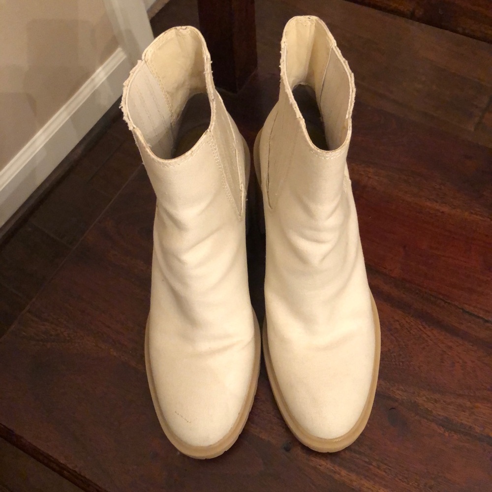 Dolce Vita Cream Castor H2O Booties 👢- Size 9.5 - Picture 5 of 6